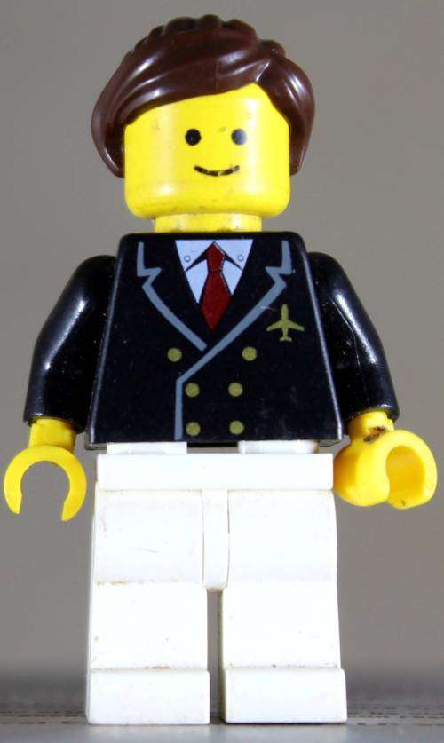 LEGO MINI FIGURINE - Pilot With Red Tie (AIR030)