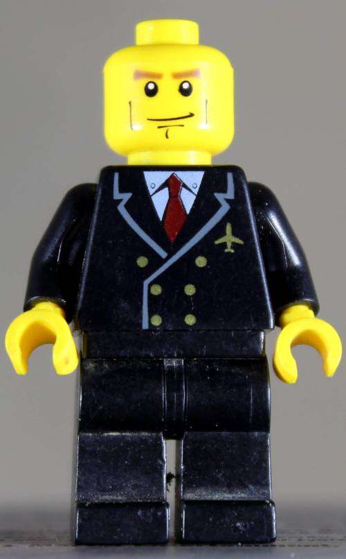 LEGO MINI FIGURINE - Airport - Pilot (AIR043)