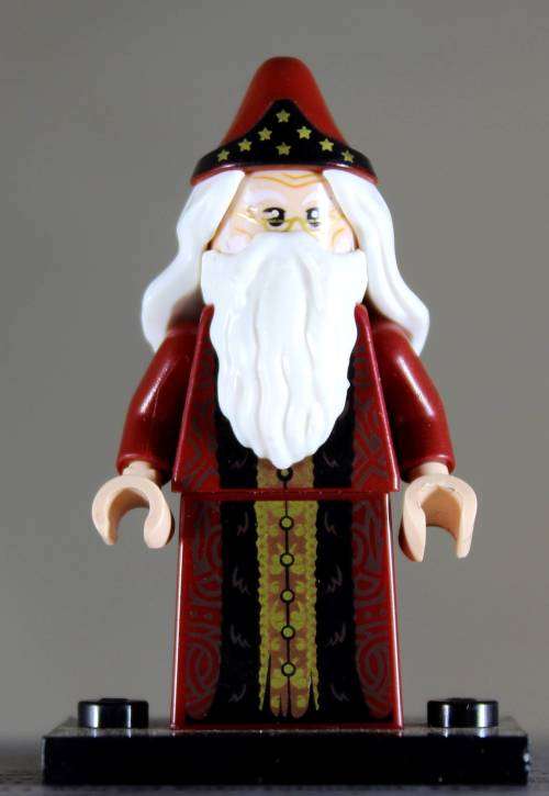 Lego mini figurine - Headmaster Albus Dumbledore - Harry Potter - On stand (COLHP24)