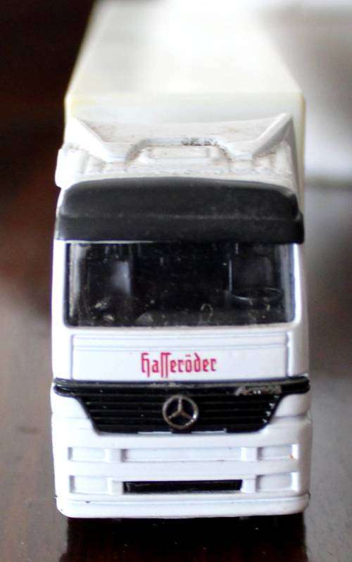 PLASTIC GERMAN BEER TRUCK - HUSSERODER - BID NOW!!!