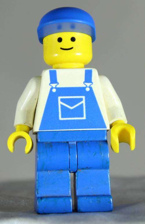 LEGO MINI FIGURINE- Man in Overalls - Classic Town (TRN026)