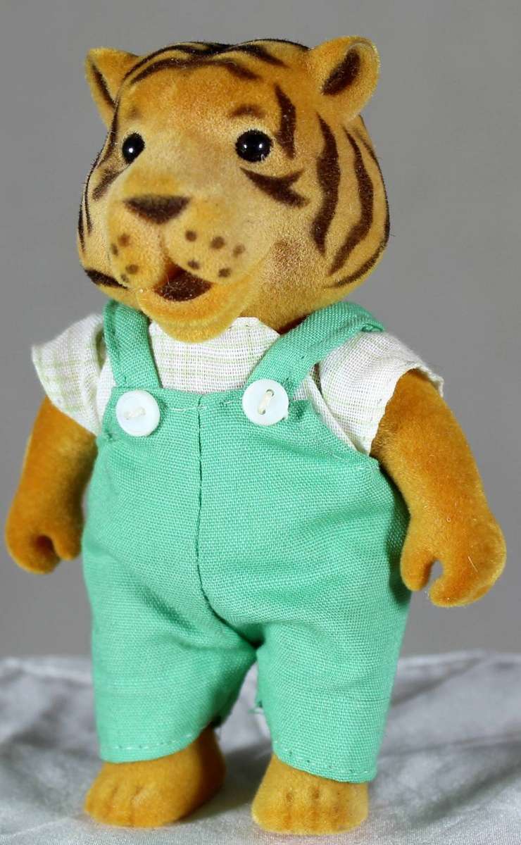 Sylvanian Families - Tiger In A Dungaree - Beautiful!!! BID NOW!!!!