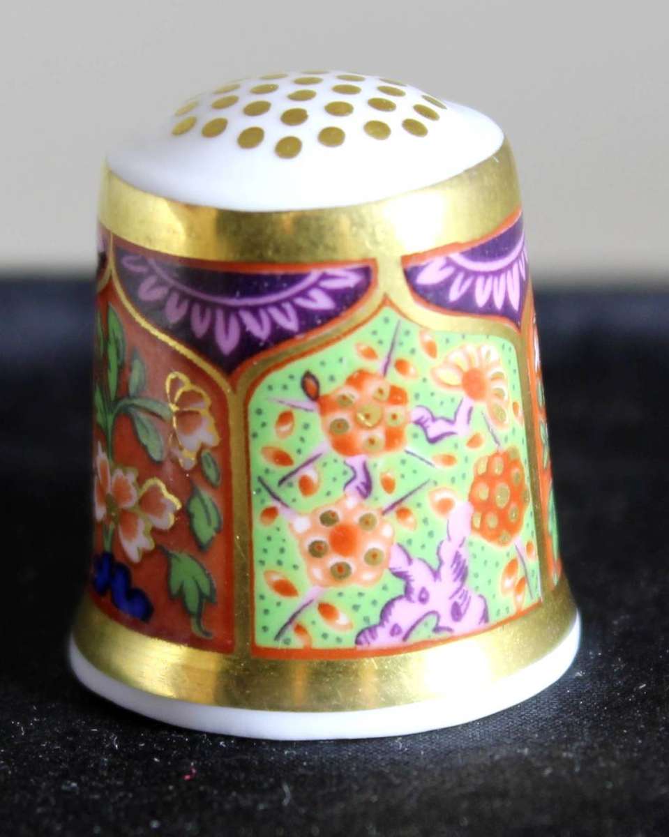 Collectible Thimble - Royal Crown Derby LIX - Flower Scenes- Act Fast!! Bid Now!!!