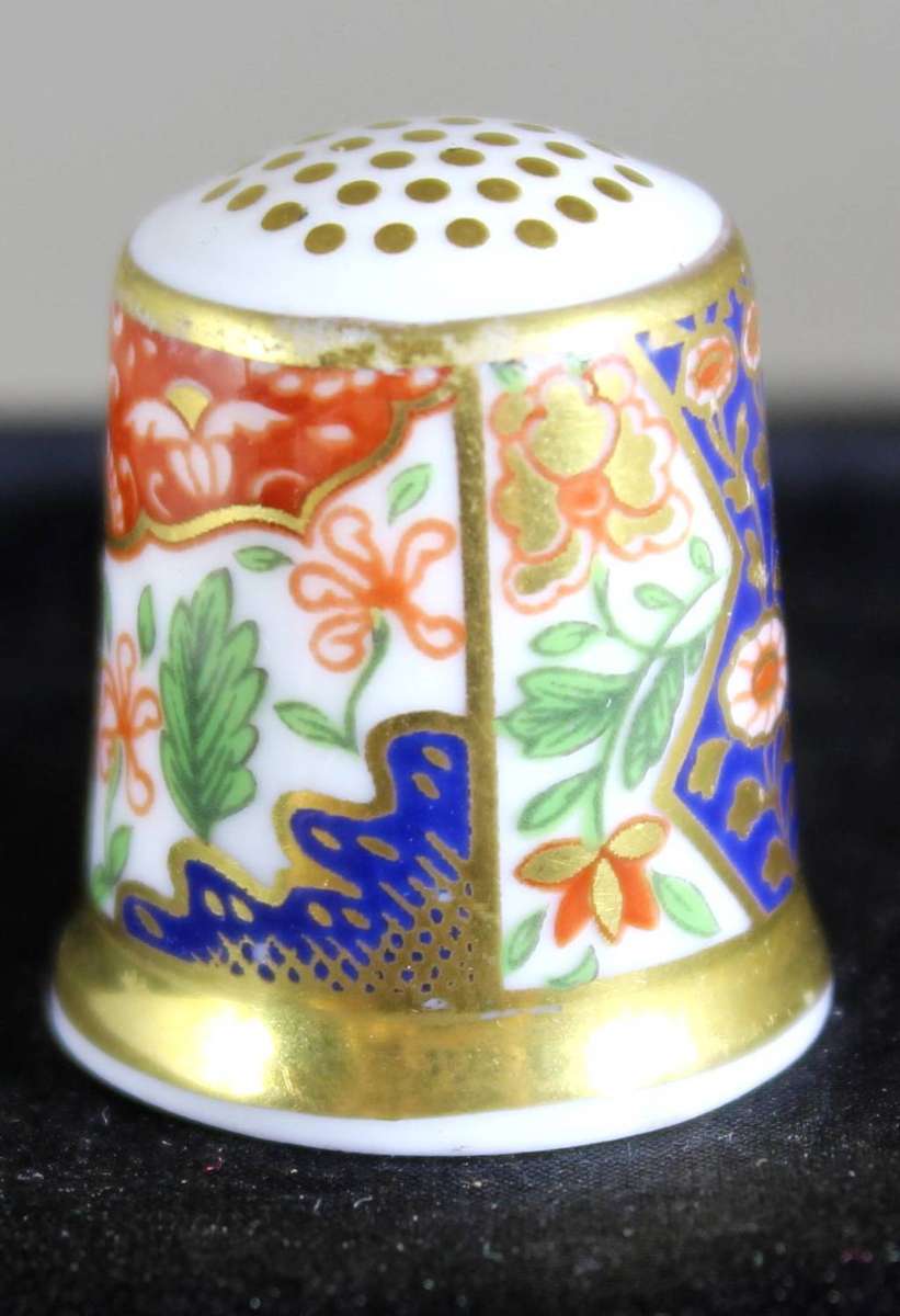 Collectible Thimble - Royal Crown Derby LIX - Flower Scenes- Act Fast!! Bid Now!!!