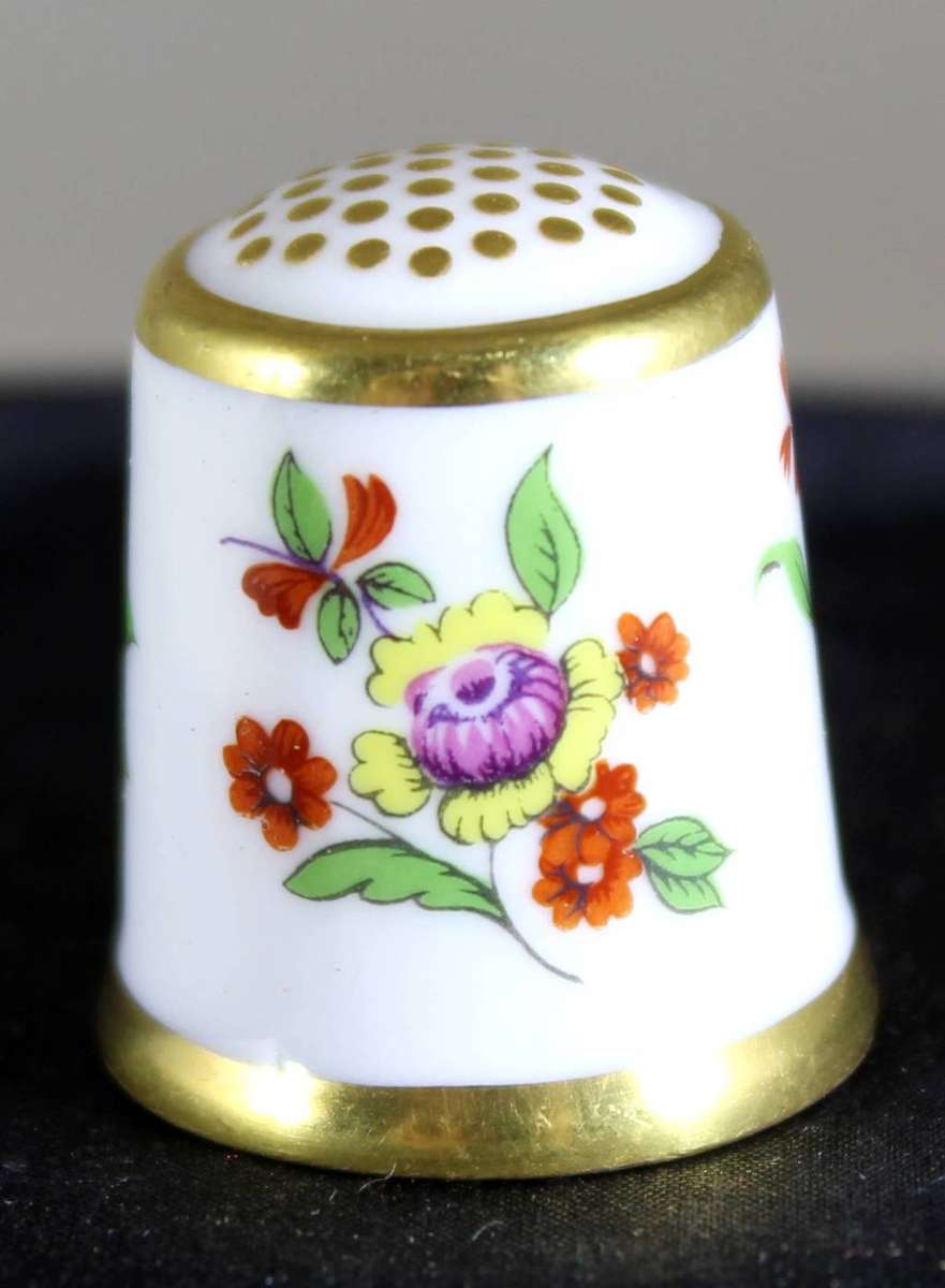 Collectible Thimble - Royal Crown Derby XLVII Flowers - Act Fast!! Bid Now!!!