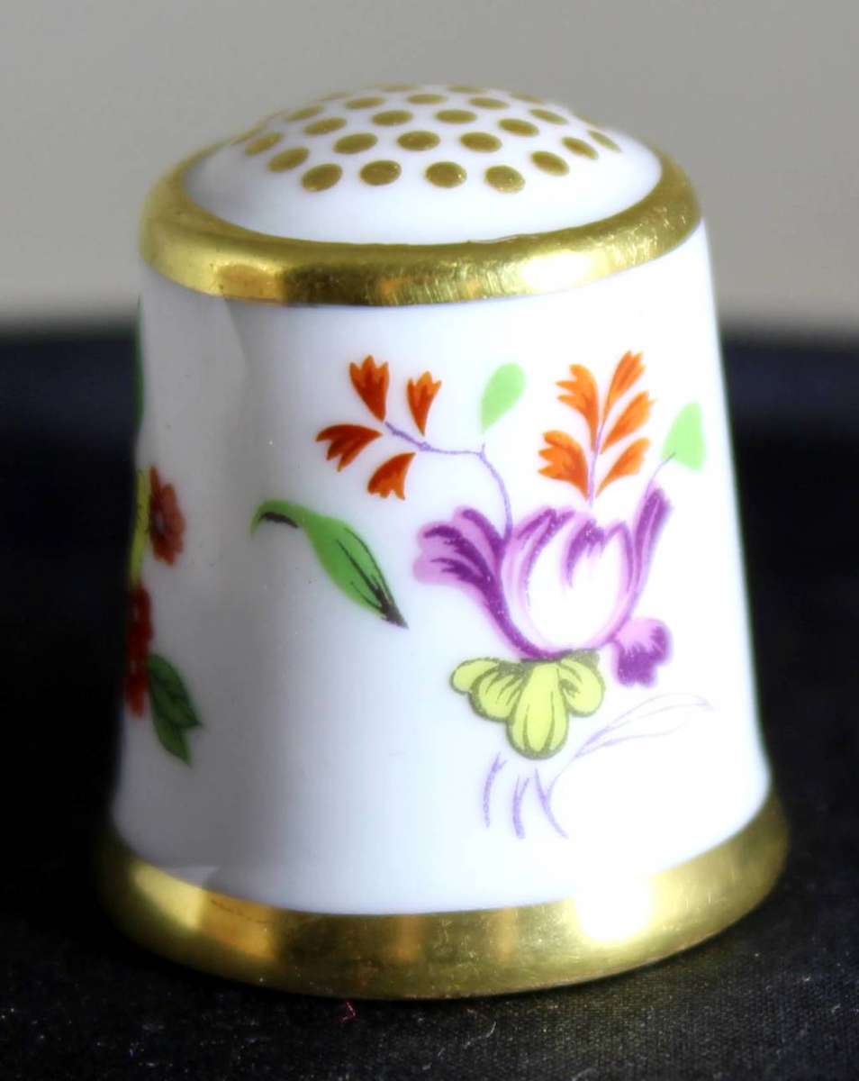 Collectible Thimble - Royal Crown Derby XLVII Flowers - Act Fast!! Bid Now!!!