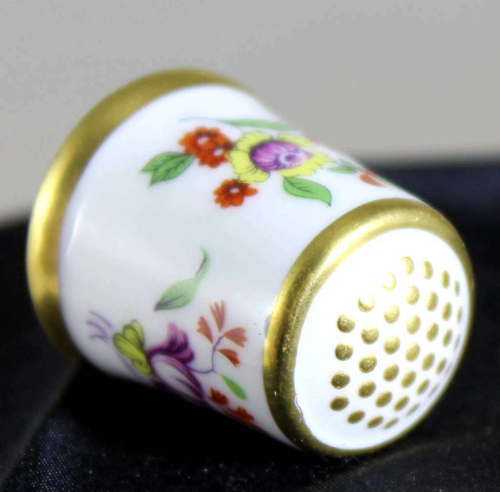 Collectible Thimble - Royal Crown Derby XLVII Flowers - Act Fast!! Bid Now!!!