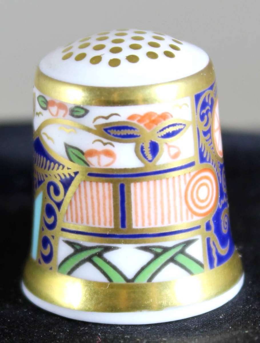 Collectible Thimble - Royal Crown Derby LIX Panels - Act Fast!! Bid Now!!!