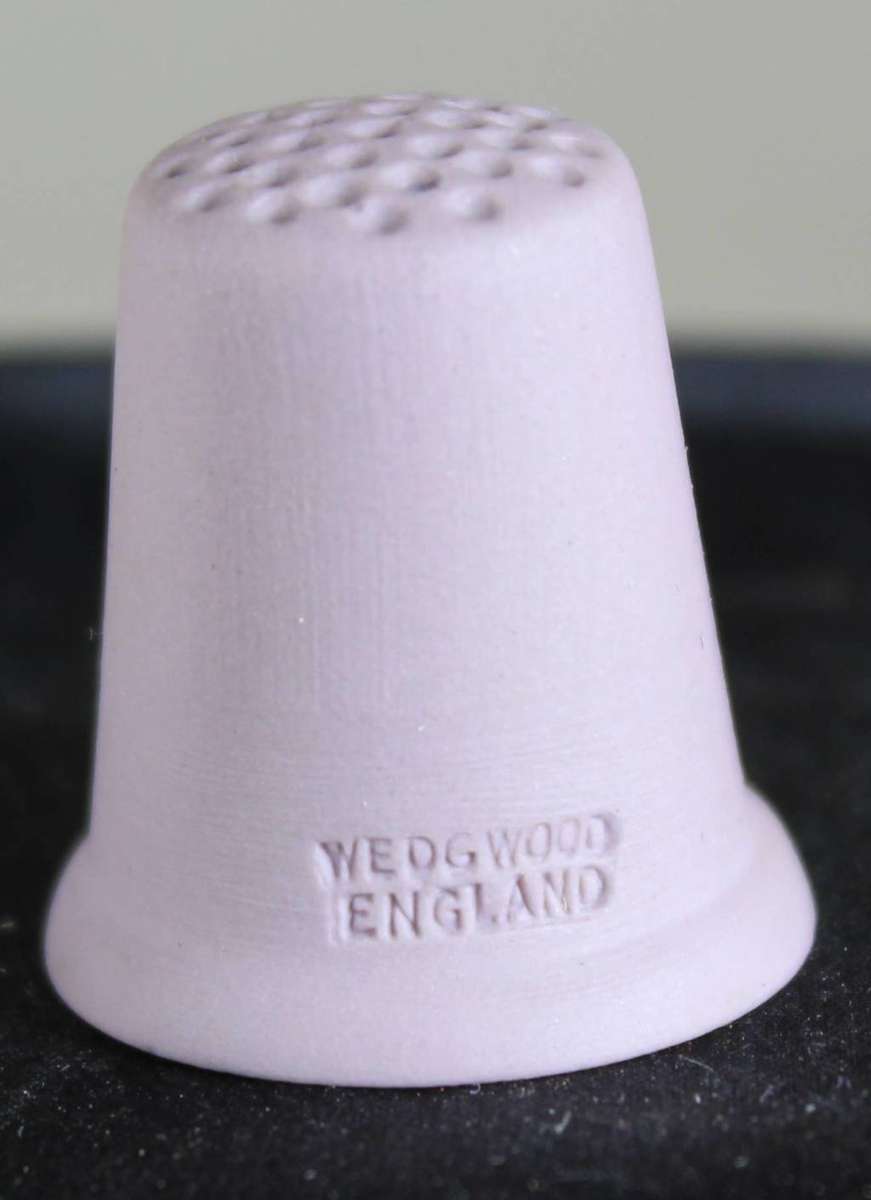 Collectible Thimble - Wedgwood Pink Thimble - Lady Playing Harp - Act Fast!! Bid Now!!!