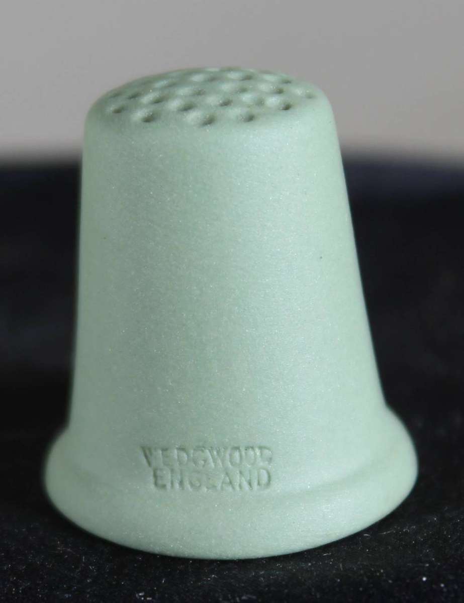 Collectible Thimble - Wedgwood - Green - Angel - Act Fast!! Bid Now!!!