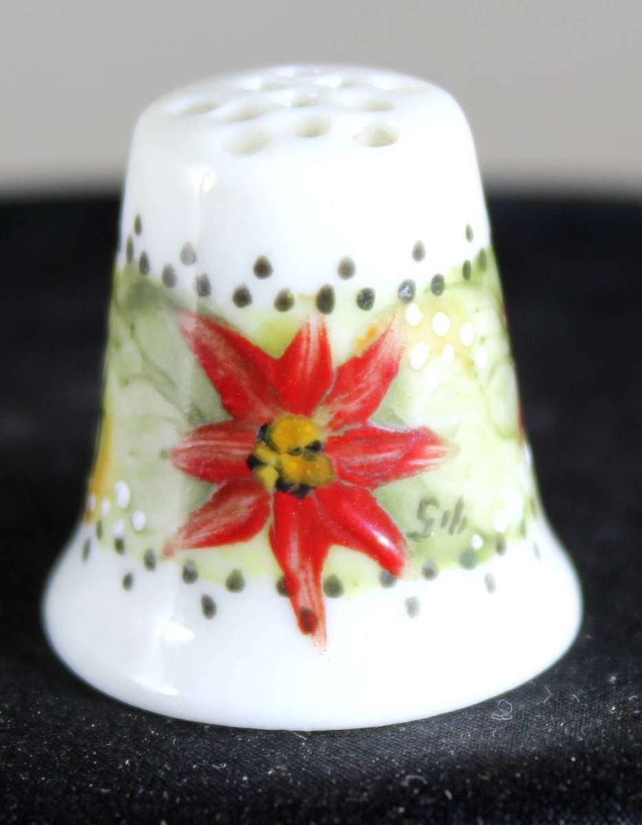 Collectible Thimble - 1994 Flowers - Act Fast!! Bid Now!!!