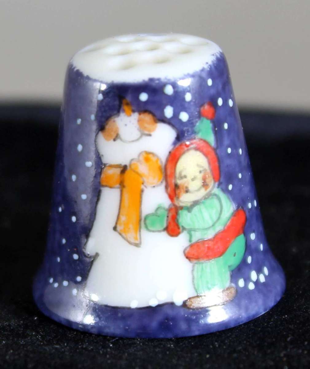 Collectible Thimble - Christmas Blessings 2003 - Act Fast!! Bid Now!!!