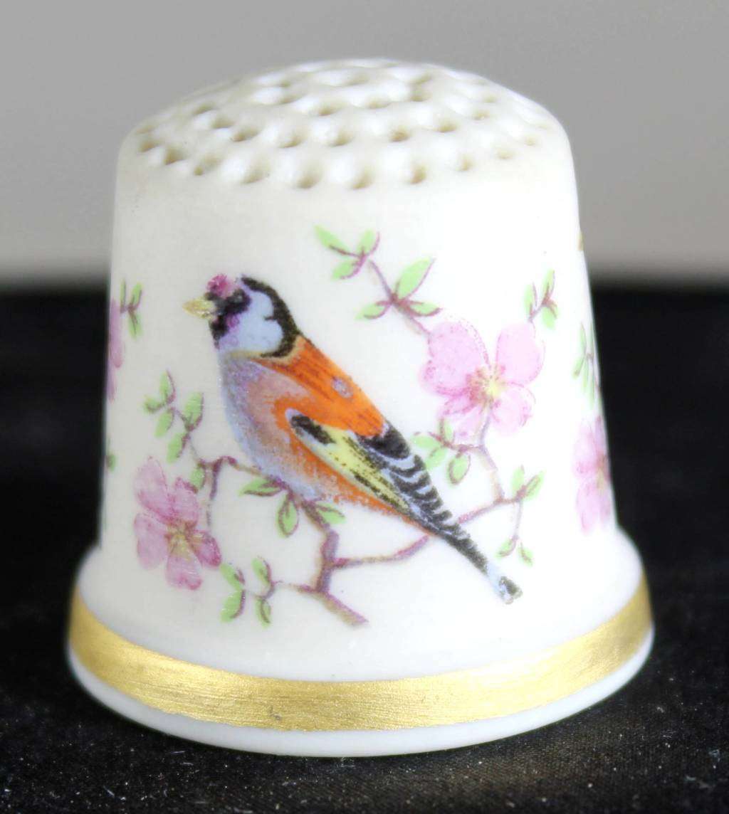 Collectible Thimble - IBIS Aveiro - Portugal - Birds - Act Fast!! Bid Now!!!