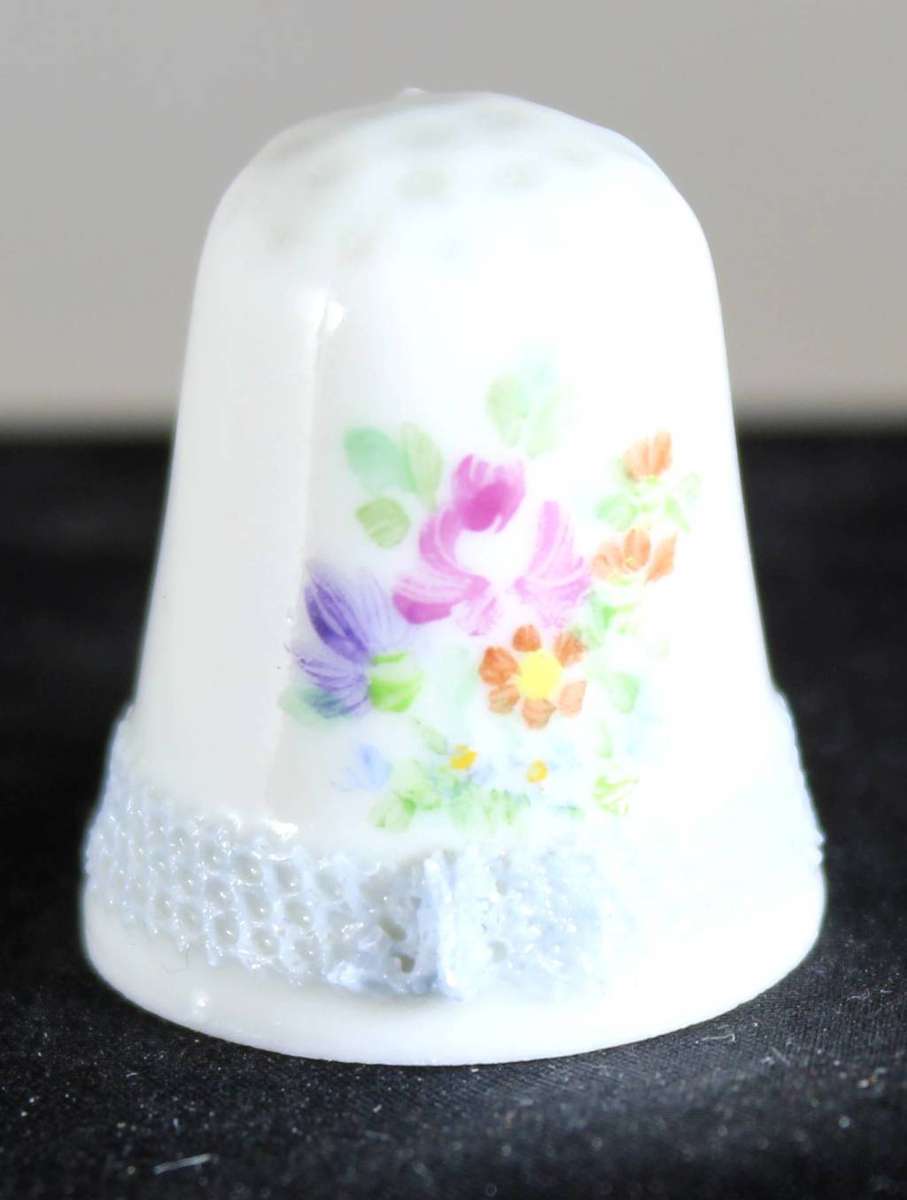 Collectible Thimble - Irish Dresden - Blue Lace - Act Fast!! Bid Now!!!