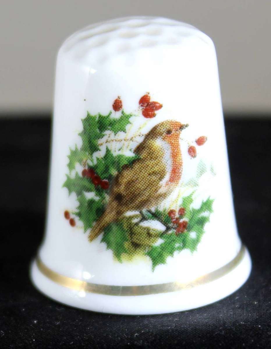 Collectible Thimble - Bird Amongst The Flowers - Made in England - Act Fast!! Bid Now!!!