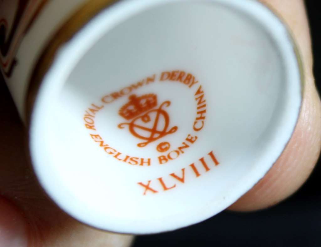 Collectible Thimble - Royal Crown Derby XLVIII - Act Fast!! Bid Now!!!