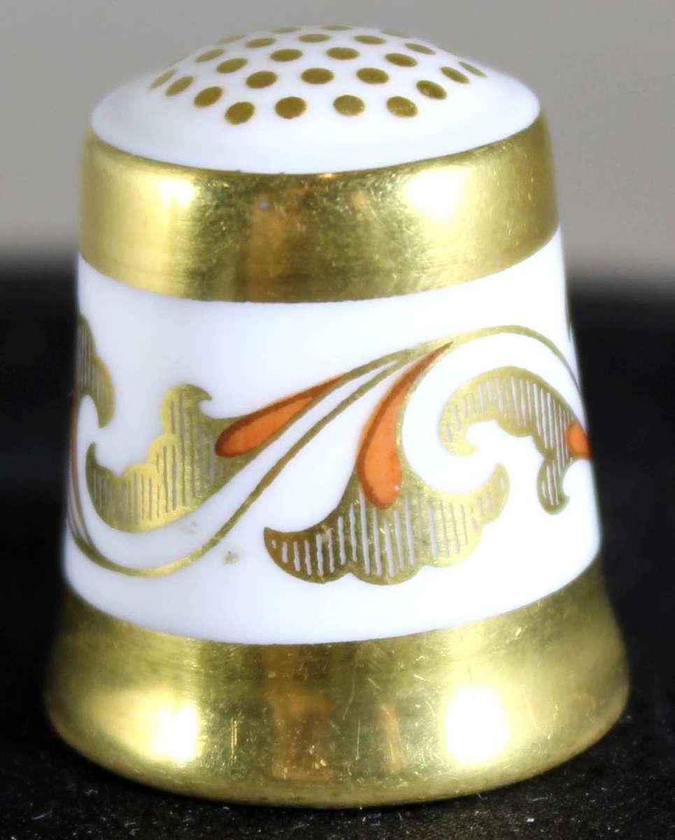 Collectible Thimble - Royal Crown Derby XLVII - Act Fast!! Bid Now!!!