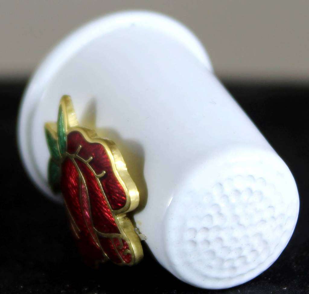 Collectible Thimble - Metal Rose - Act Fast!! Bid Now!!!