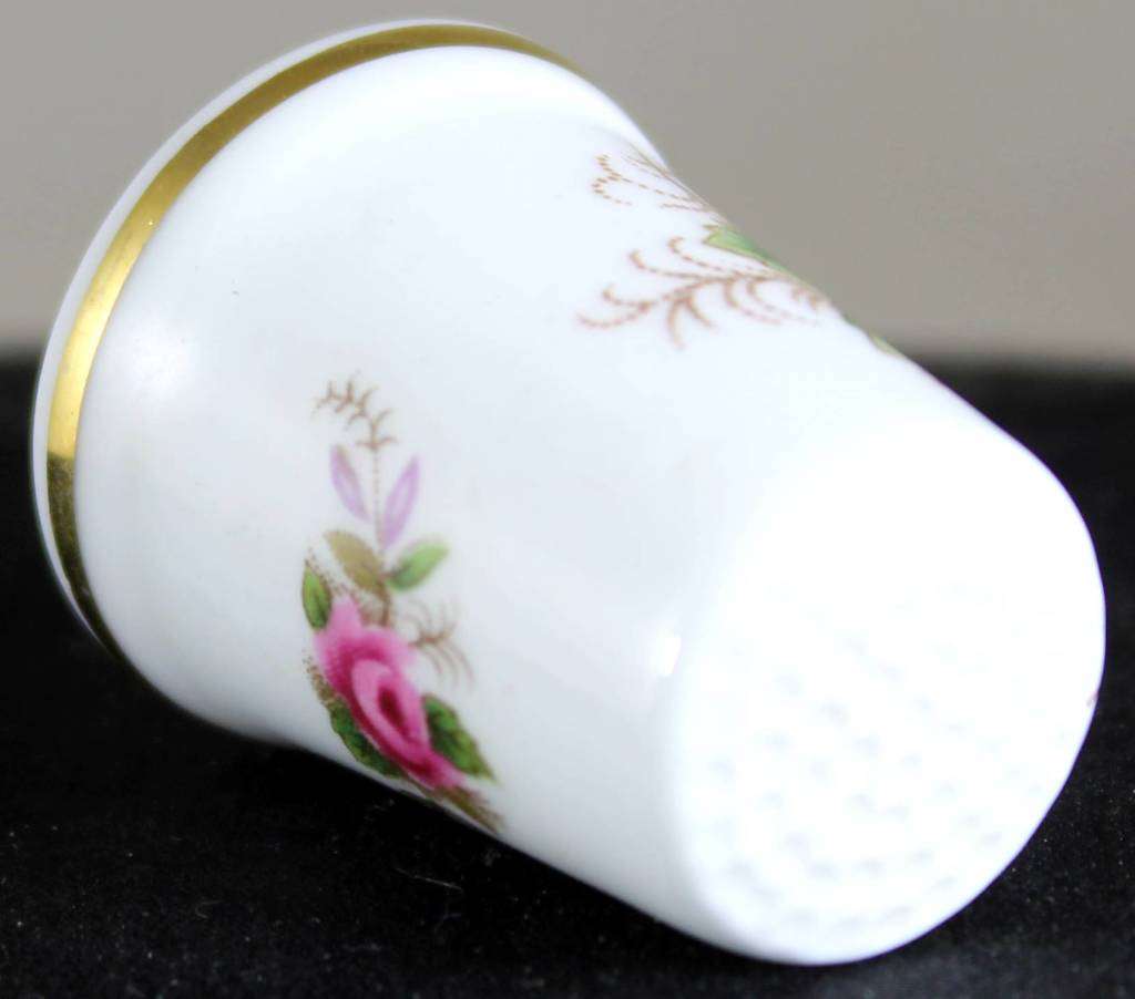 Collectible Thimble - Royal Albert - Lavender Rose - Act Fast!! Bid Now!!!