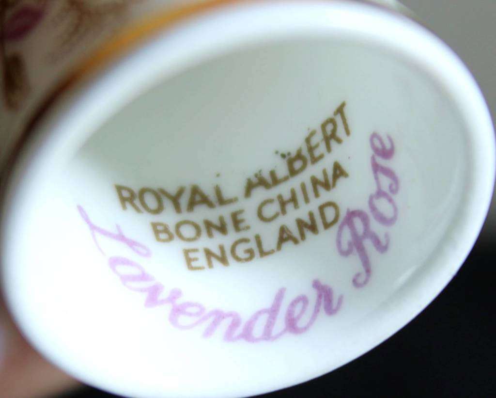 Collectible Thimble - Royal Albert - Lavender Rose - Act Fast!! Bid Now!!!