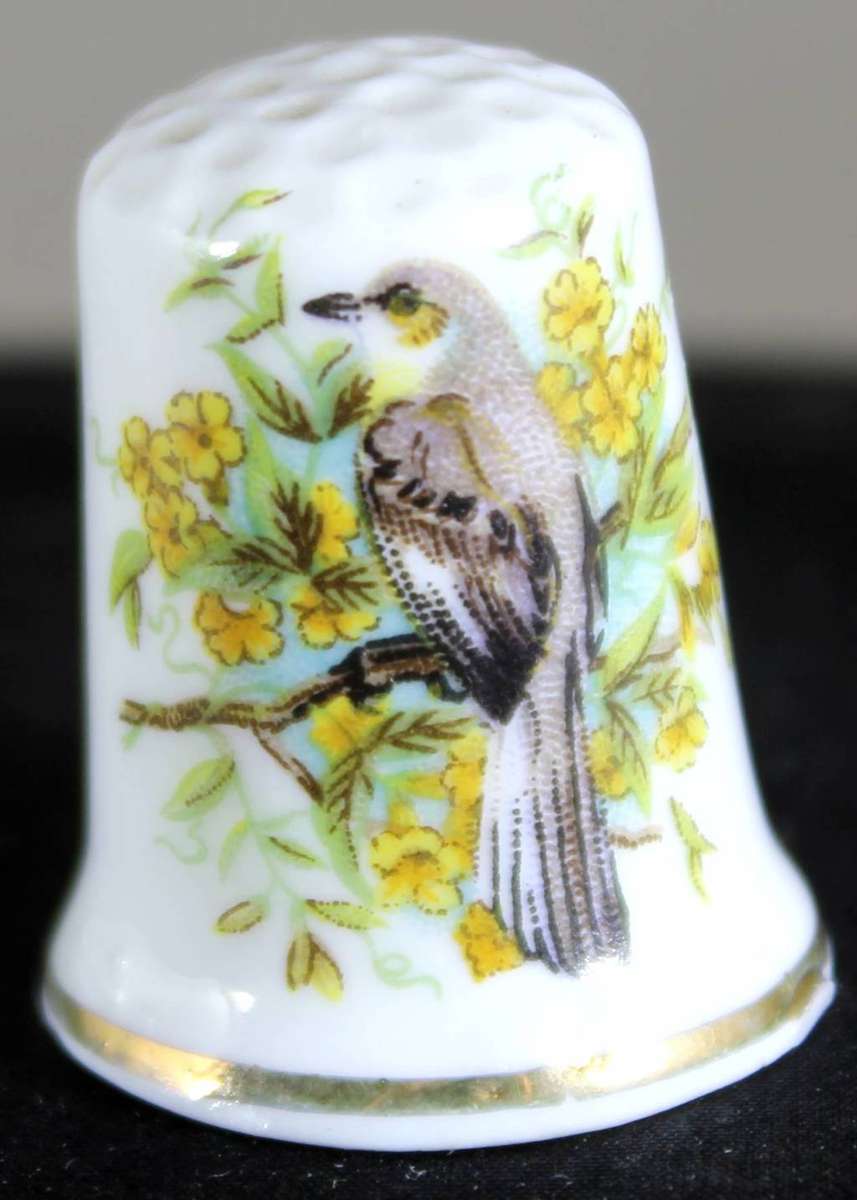 Collectible Thimble - Bird in a Tree - Made in England - Act Fast!! Bid Now!!!