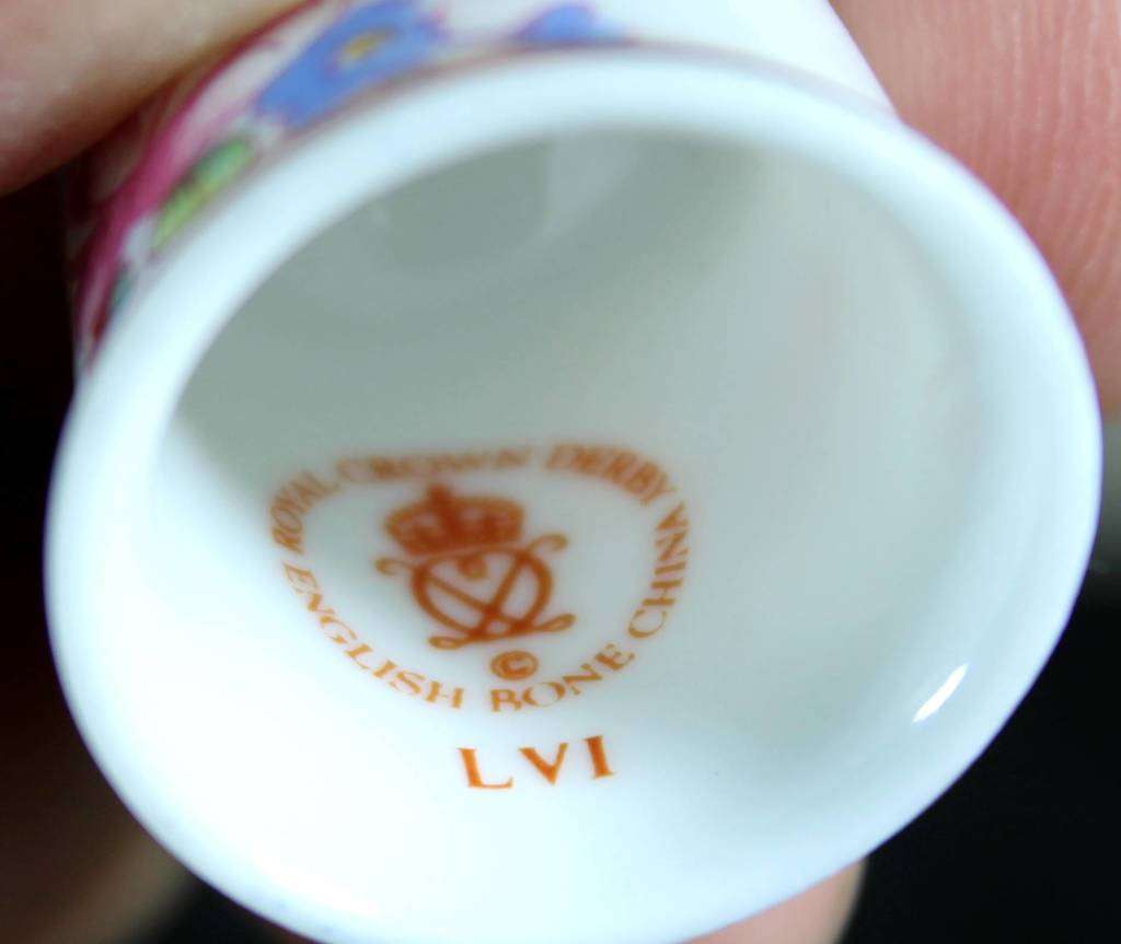 Collectible Thimble - Royal Crown Derby LVI - Pink Rose - Act Fast!! Bid Now!!!
