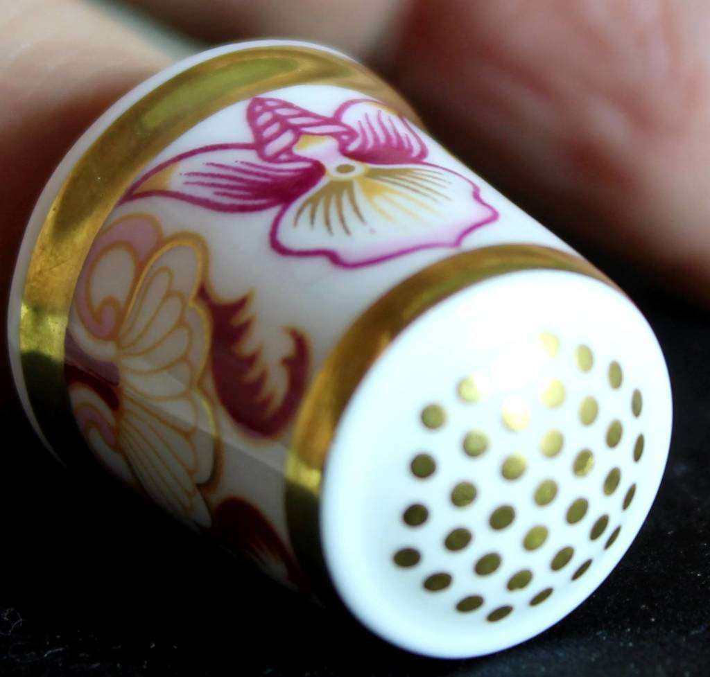 Collectible Thimble - Chatsworth - Orchids - Act Fast!! Bid Now!!!