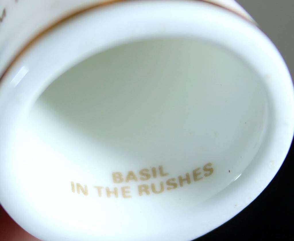 Collectible Thimble -Royal Doulton-Jill Barklem 1983- Basil in the Rushes- Act Fast!! Bid Now!!!