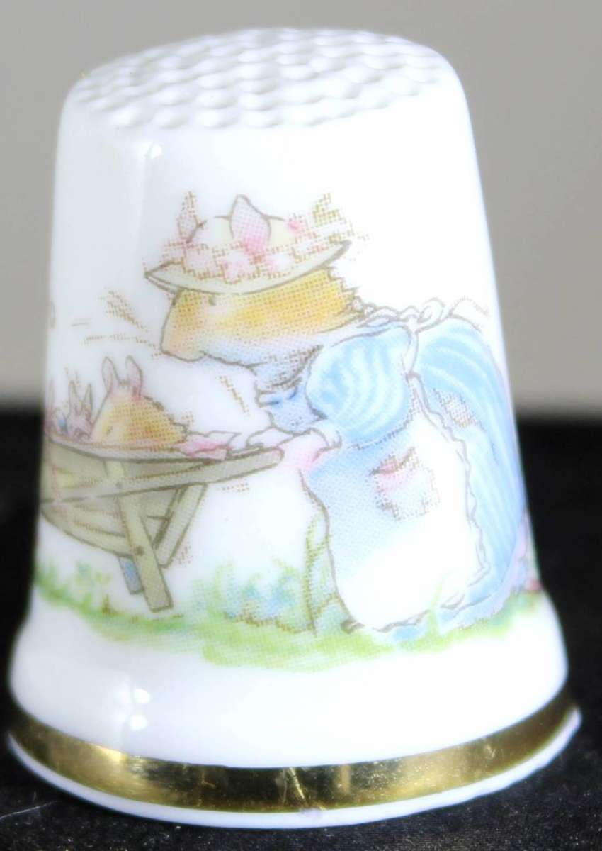 Collectible Thimble -Royal Doulton-Jill Barklem 1983-Mrs Apple- Act Fast!! Bid Now!!!