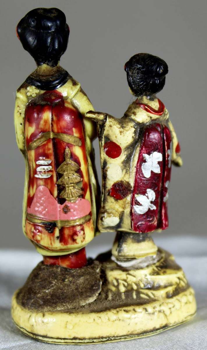 Miniature - Japanese Mother and Daughter - Act Fast!!! -BID NOW!!!