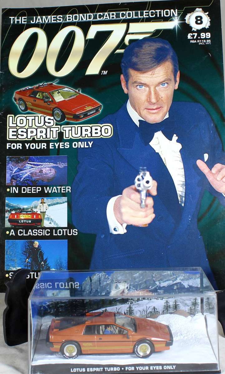 JAMES BOND 007  UNIVERSAL HOBBIES- Lotus Esprit Turbo ( For Your Eyes Only #8 )