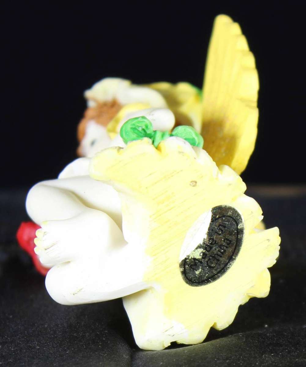 Flower fairy - yellow wings with ladybug