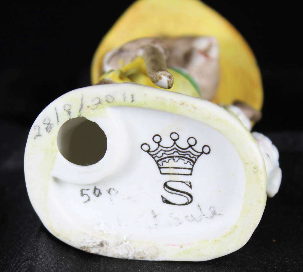 Netsuke 1970 rabbit with bonnet shepherdess with little lamb