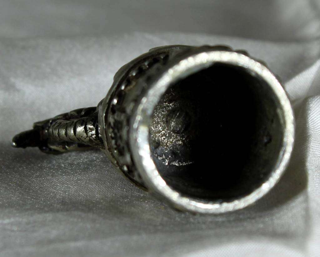 English Pewter (Pseudo) Thimble - Dragon - Bid Now!!!