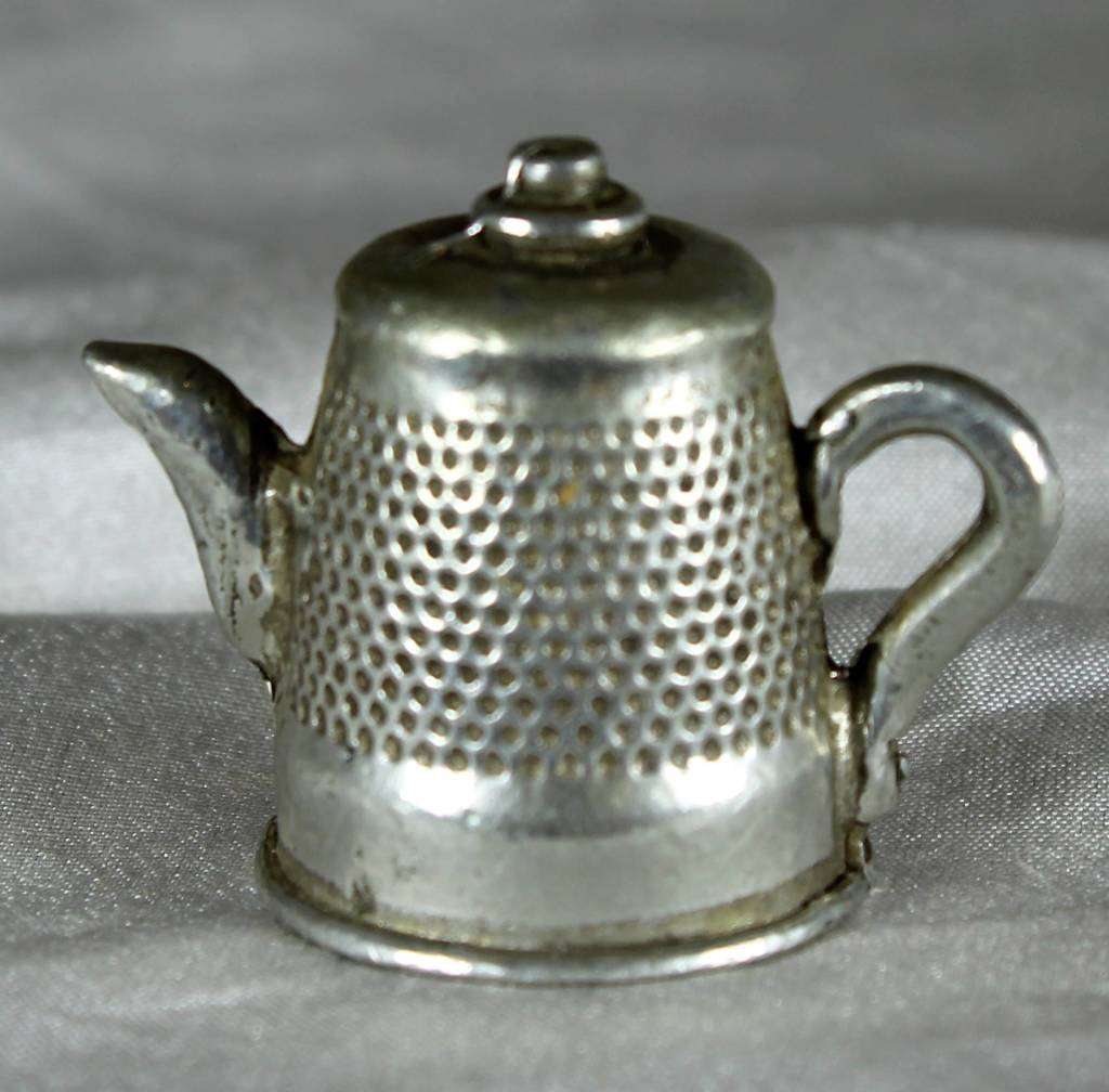 Thimble - Pewter - Kettle - Bid Now!!!