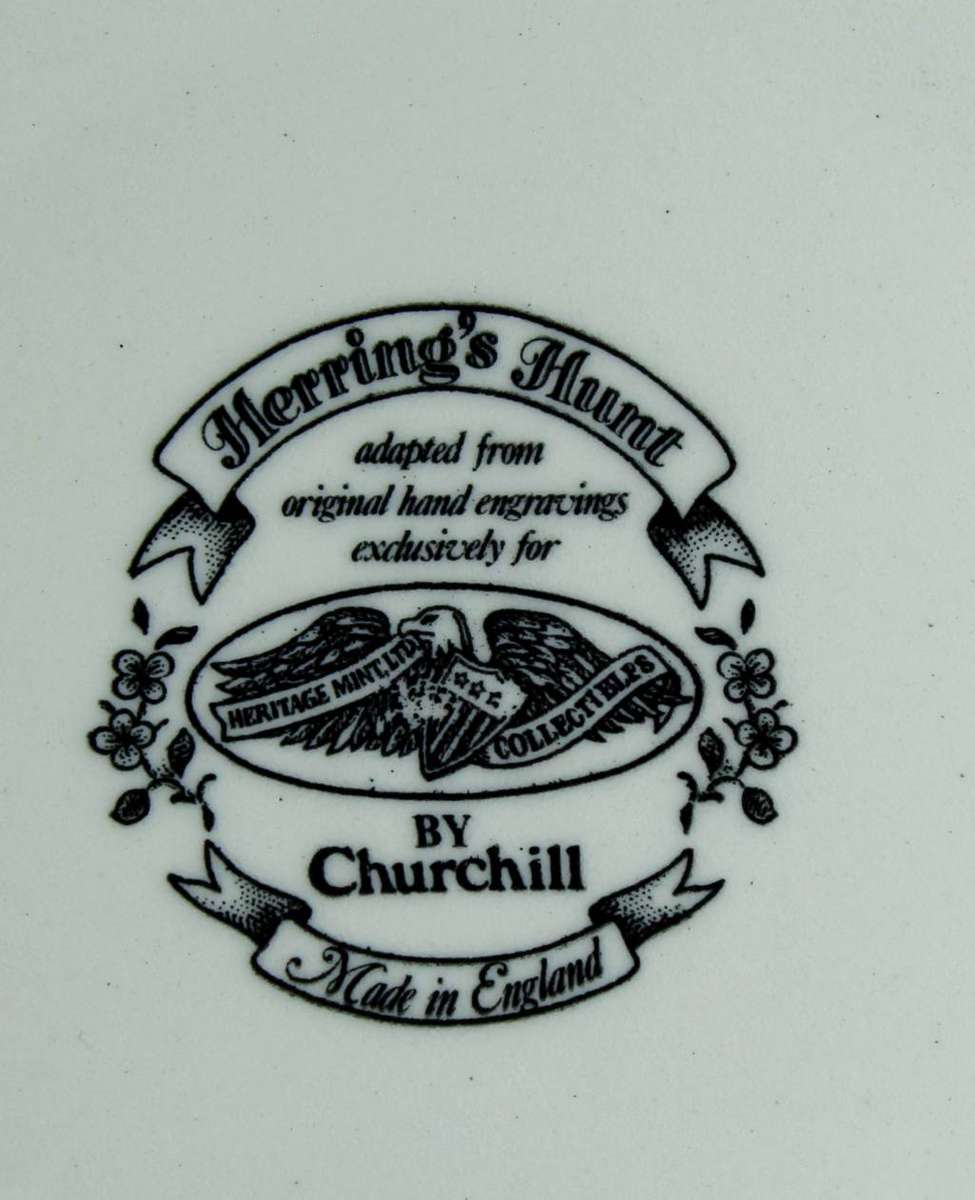 Churchill display plate - Herrings hunt breaking cover
