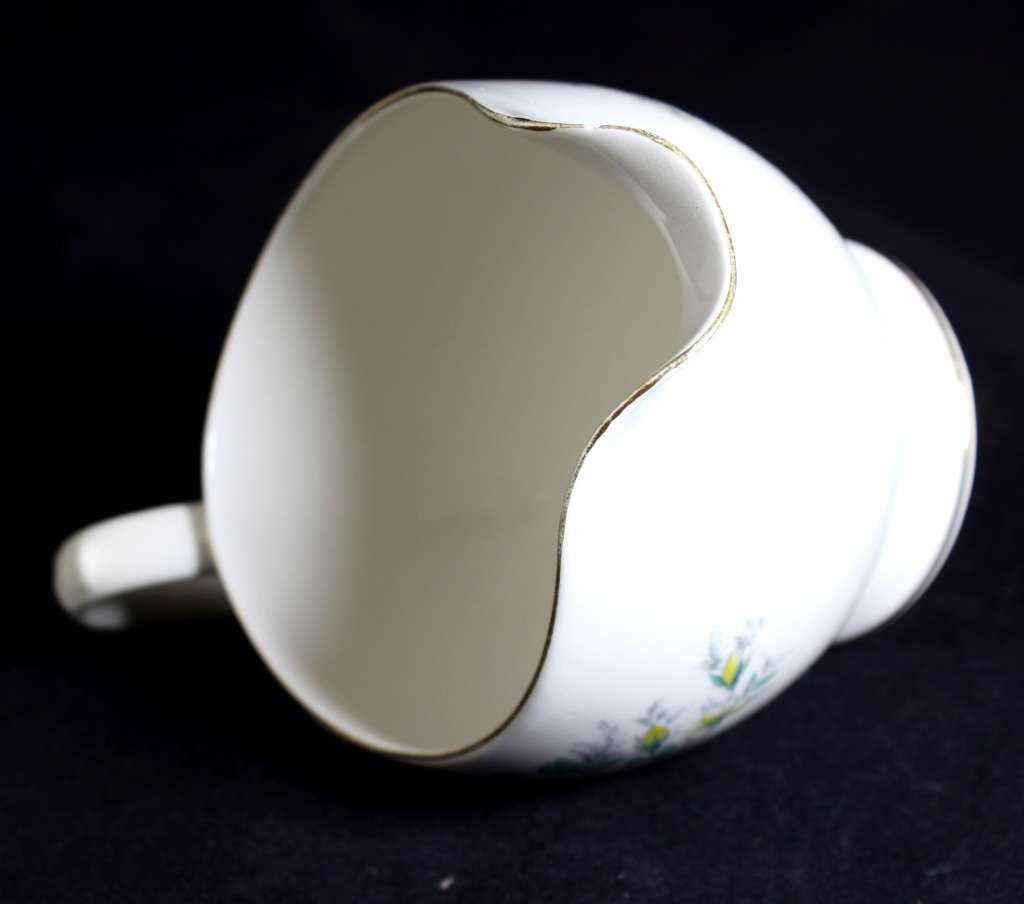 Queen Anne - Vintage Bone China - Milk Jug - BID NOW!!!