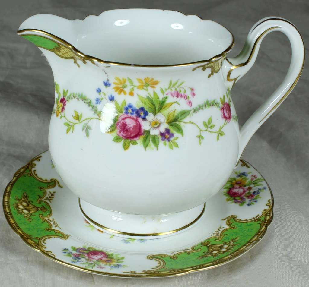 Shelley - Du Barry Green - Milk Jug on Plate - Low Price!! - Bid Now!!!