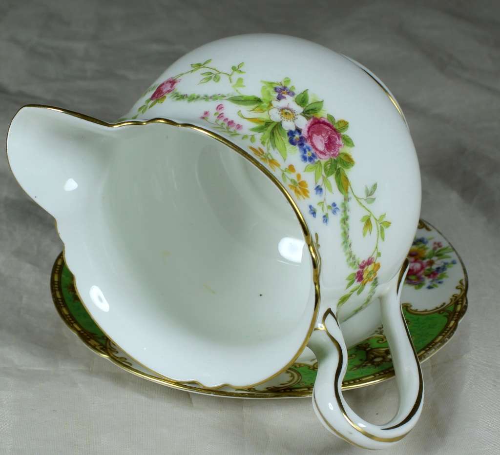 Shelley - Du Barry Green - Milk Jug on Plate - Low Price!! - Bid Now!!!