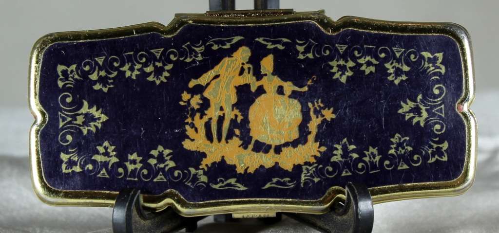 Vintage Victorian Scene Lipstick Holder - Low Price!! - Bid Now!!!