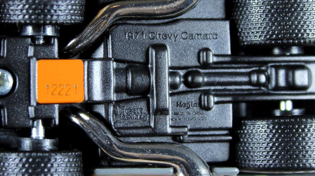 Maisto - Muscle Machines - 1971 Chevy Camaro