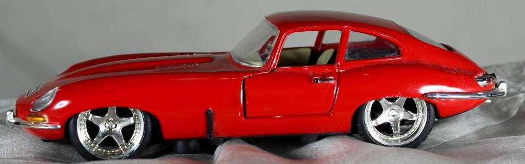 Saico - Jaguar E-Type - Act Fast!!! BID NOW!!!