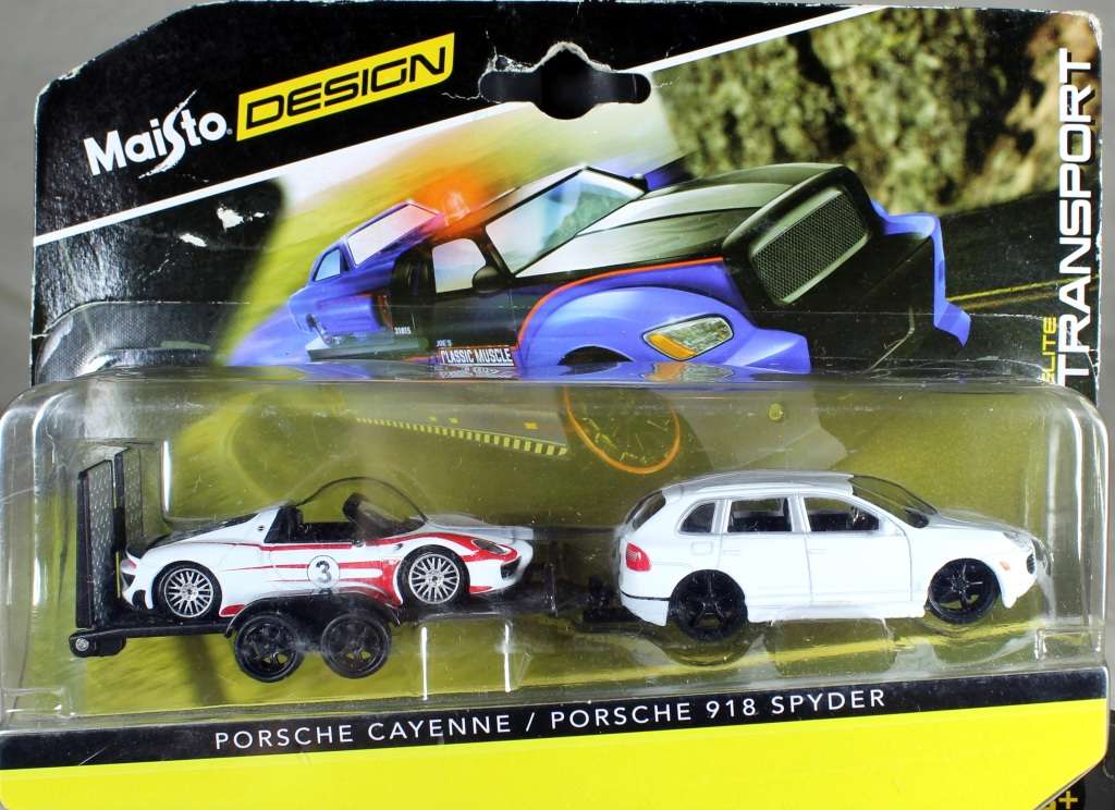 Maisto - Design - Porsche Cayenne - Porsche 918 Spyder - Act Fast!!! BID NOW!!!