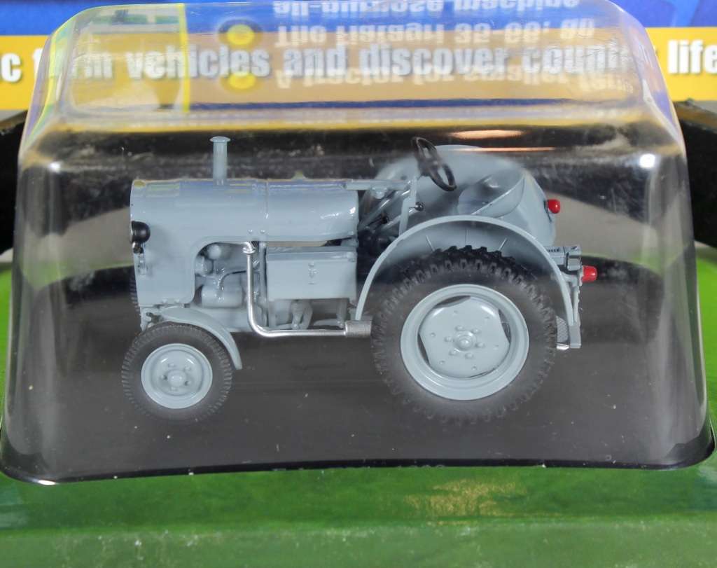 Collectible tractor & info sheet - Fahr F22