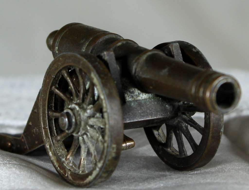 Miniature Brass Cannon with Trigger - Low Price - BID NOW!!