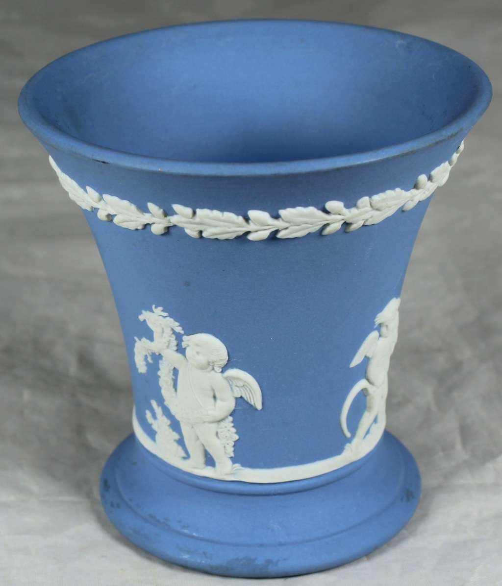 Blue Wedgwood - Jasper Ware - Small Vase - Low Price - BID NOW!!