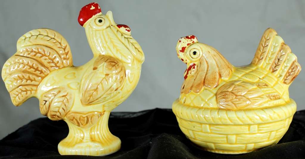 Character Salt & Pepper Set - Hen & Rooster