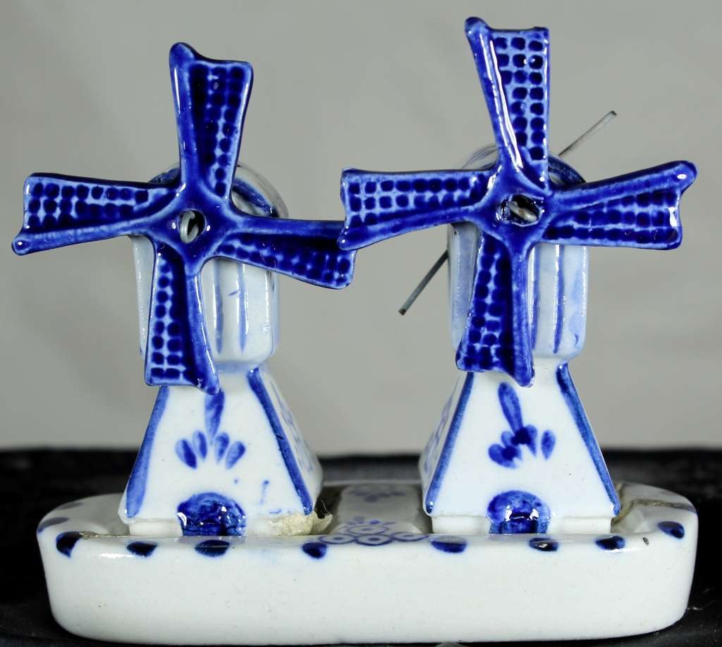 Character Salt & Pepper Set - Windmills