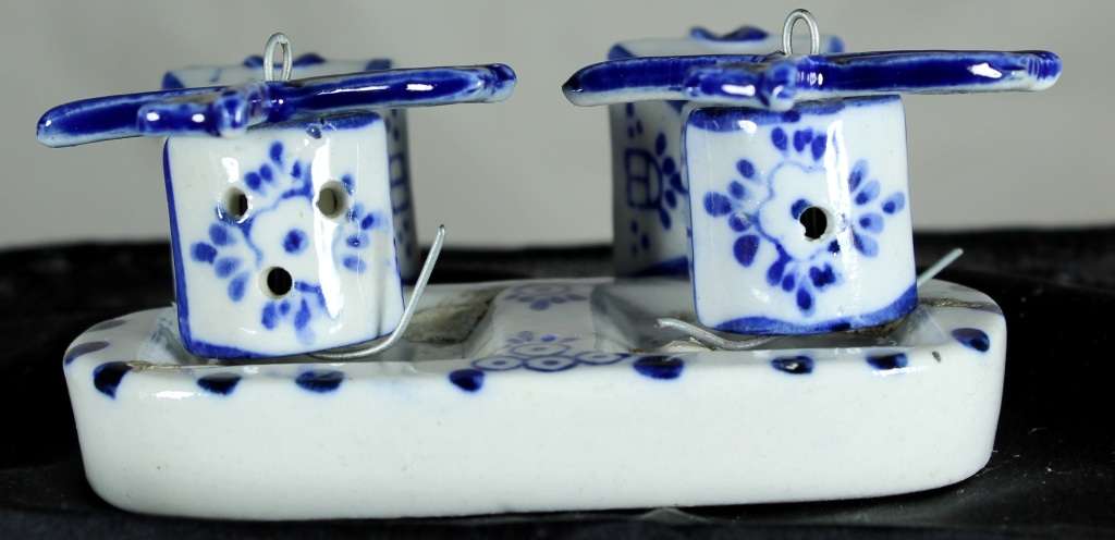 Character Salt & Pepper Set - Windmills