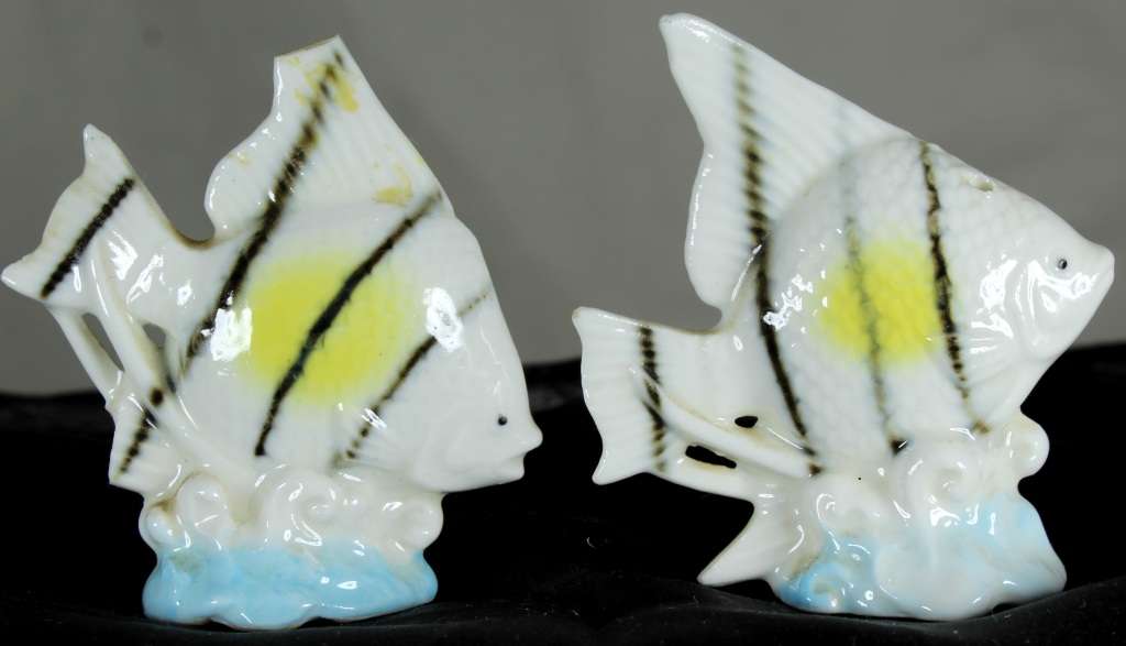 Character  Salt & Pepper Set - Angel Fish - Bid Now!!!